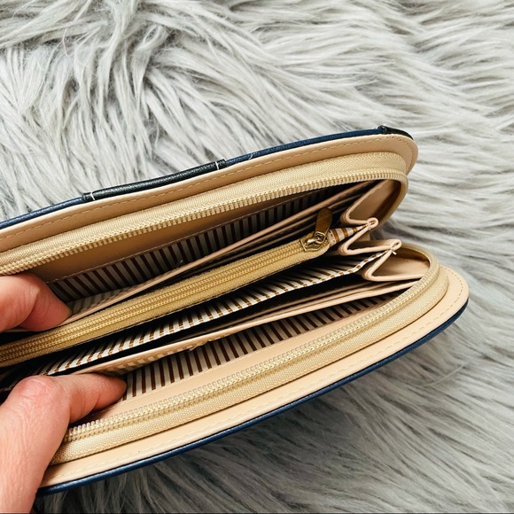 Dog lovers zip around wallet - Picture 7 of 9